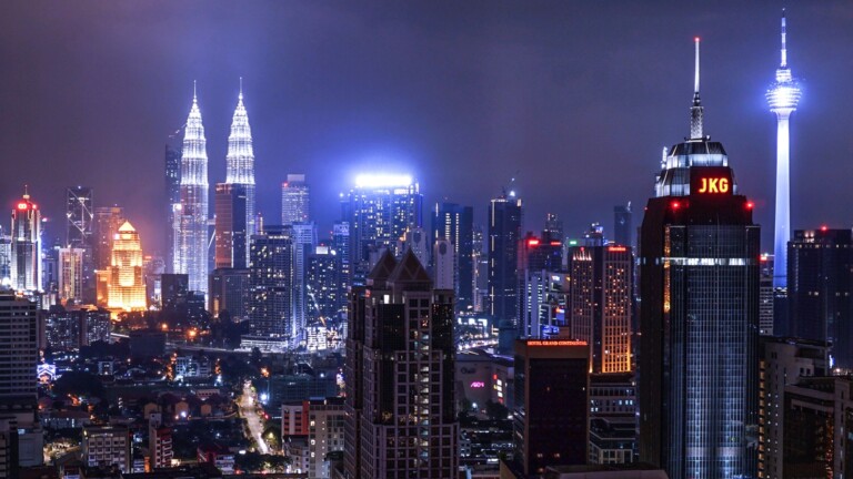 kuala lumpur skyline night